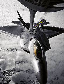 220px-F-22_Raptor_.jpg