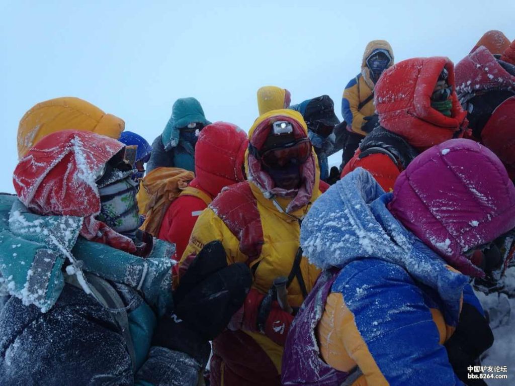 �嶥ʱ���ض���������ѩ